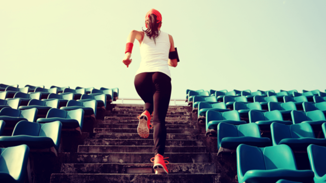 De trap op rennen helpt om cellulitis kwijt te raken