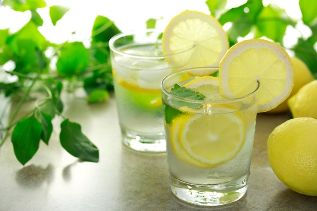 water met citroen